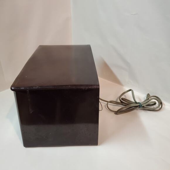 Vintage Radio - Still Hotter Than Your Tinder Date - Picture 5 of 12